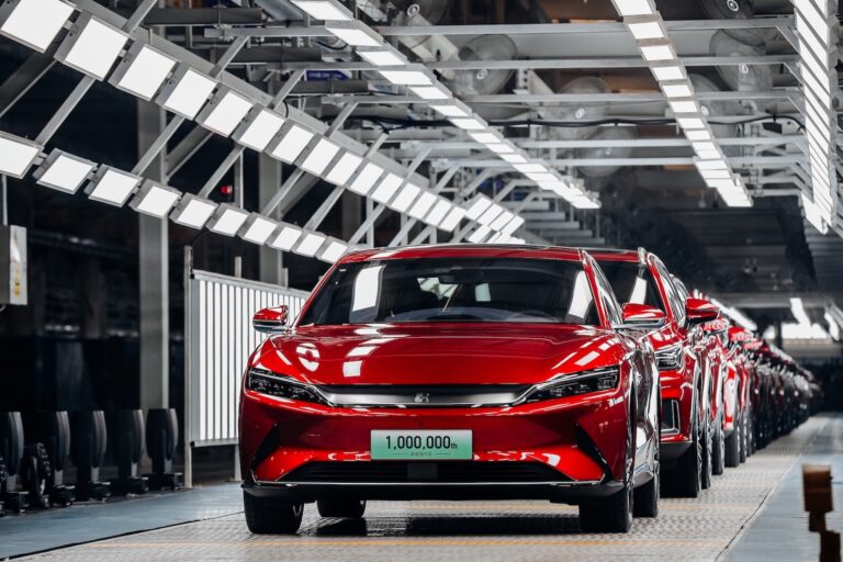 Čínske automobilky chcú v Európe vyrábať milión áut ročne