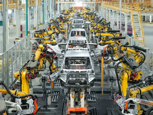 Nemecké automobilky bijú na poplach. Od kancelára Merza žiadajú tvrdší postup proti Číne - Magazín - Auto - pravda.sk