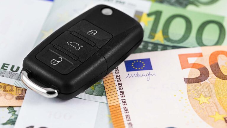 Toto sú dane, ktoré Slovensko chcelo hodiť na motoristov. Niektoré boli naozaj poriadne - AUTOVINY.sk