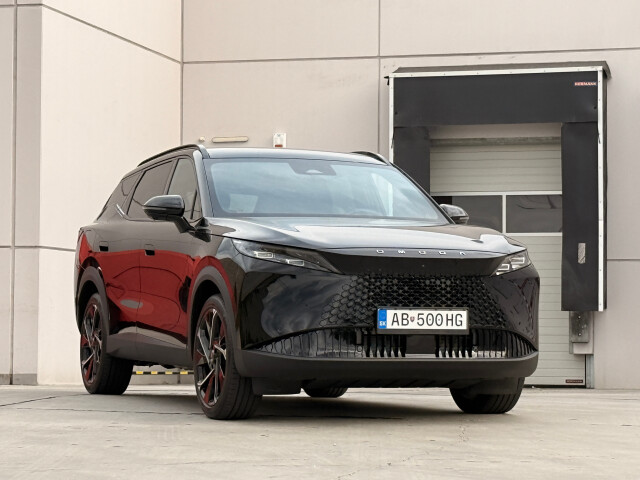 Test: Omoda 7 PHEV. Čínsky súper Tiguanu prekvapil dojazdom aj komfortom. Cena je zaujímavá - Testy - Auto - pravda.sk