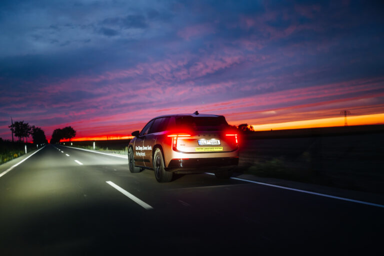 Škoda Peaq prešla na jedno nabitie 936 km. Rekord potvrdil TÜV Süd