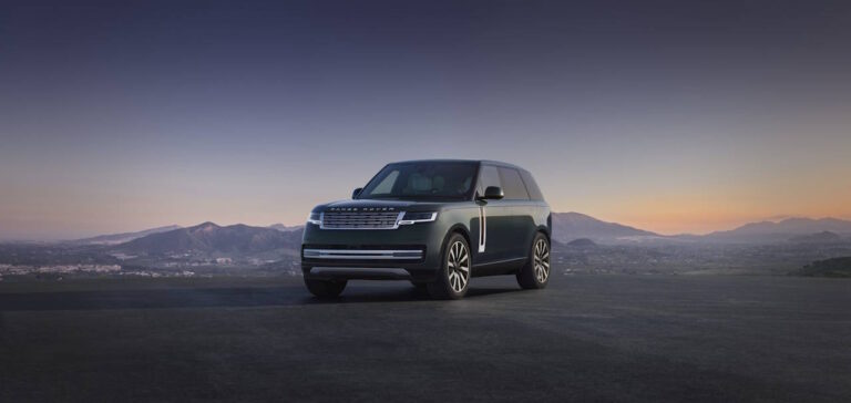 Range Rover Electric: batéria 118,5 kWh, dojazd 598 km a brodivosť 900 mm