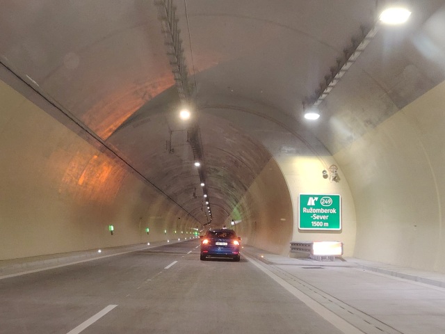Chcete si pozrieť nový tunel Čebrať? Šancu máte počas prvej októbrovej soboty - Doprava - Auto - pravda.sk