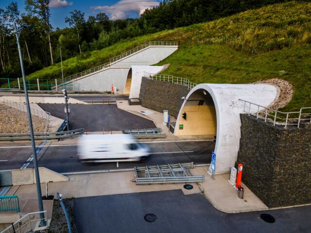 Tunel Prešov čaká jesenný servis. D1 na štyri noci a víkend uzavrú - Doprava - Auto - pravda.sk