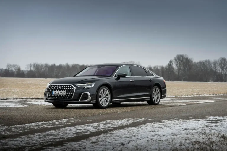 Namiesto konca nečakaný spojenec. Nové Audi A8 by mohlo vzniknúť v kuchyni Porsche