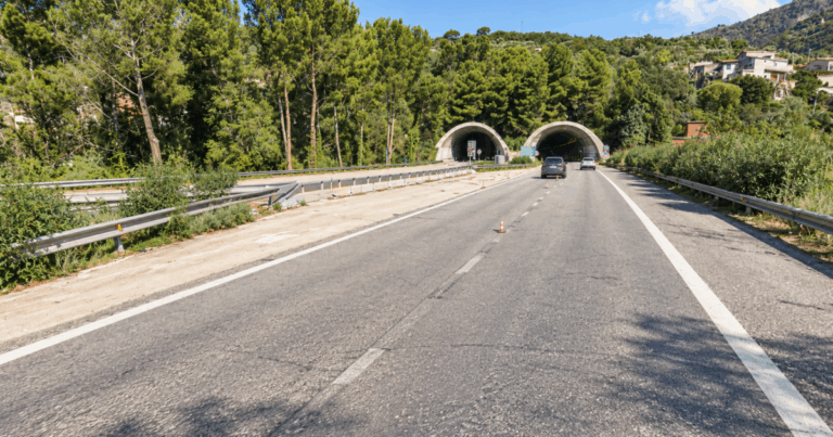 Dve diaľnice boli 50 rokov takmer bez opravy. Inšpektor navrhol limit 60 km/h - AUTOVINY.sk