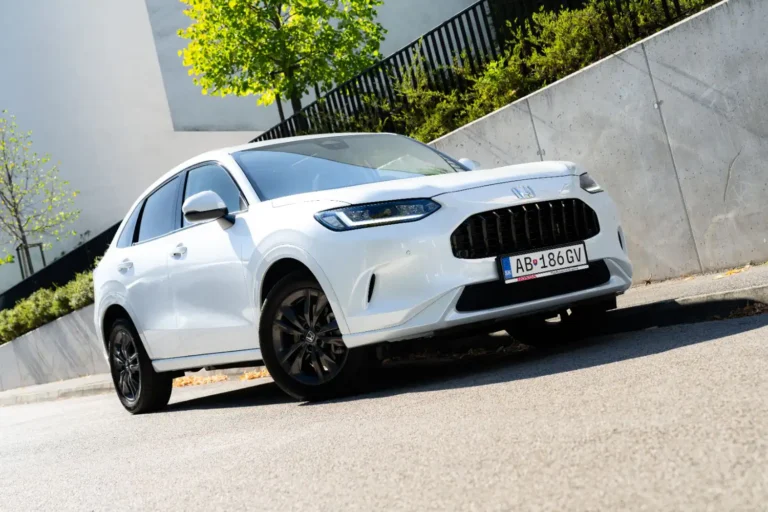 Šetrí benzín, nie radosťou z jazdy. SUV nemusí byť nuda, ale TOTO nám liezlo na nervy