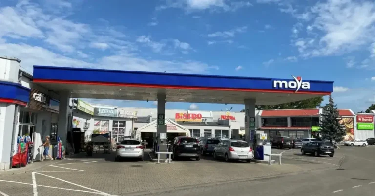 Nové čerpacie stanice pumpujú 140 litrov paliva za minútu. Valcujú konkurenciu