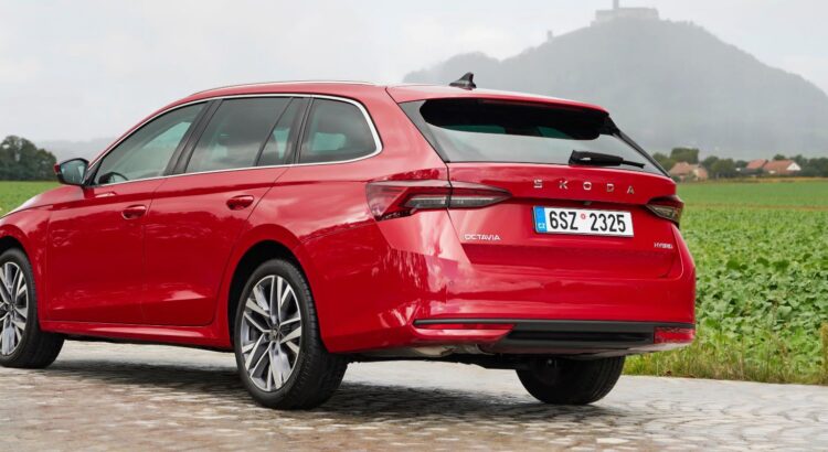 Škoda Octavia má nový full-hybrid, bude jazdiť za menej ako dízel - AutoGrip