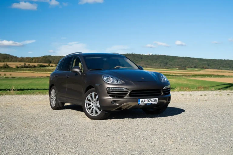 Porsche Cayenne s 200 000 km za 16 290 €. Len dobre zabehnuté a aké sú riziká?