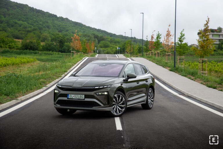 Rastúci trend u susedov: Takmer každé druhé auto vyrobené v Česku má elektrifikovaný pohon