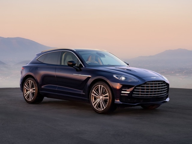 Aston Martin DBX GT: Športové SUV prichádza v luxusnejšom a v komfortnejšom prevedení - Novinky - Auto - pravda.sk