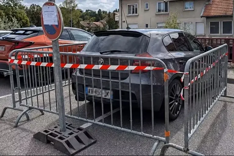 Neuveriteľné. Starosta mu auto zavrel do klietky a poslal ho k očnému - AUTOVINY.sk