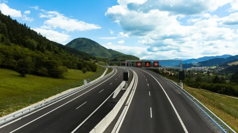 Posledná diera v D1 sa pohla z miesta. Na severe Slovenska štát postaví 2 tunely