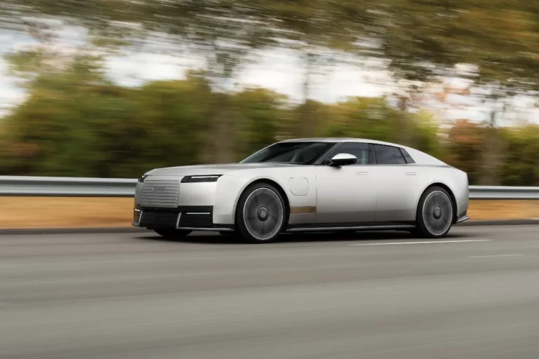 Jaguar Type 01: Nová éra značky prichádza s veľkým rizikom