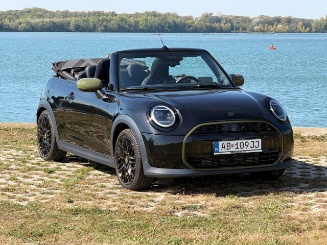 Test: Mini Cabrio Paul Smith Edition - rozlúčka s letom - Testy - Auto - pravda.sk