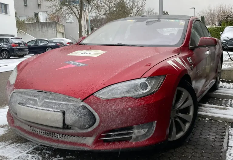 Nezničiteľná Tesla? Táto má za sebou 3 milióny km a stále jazdí