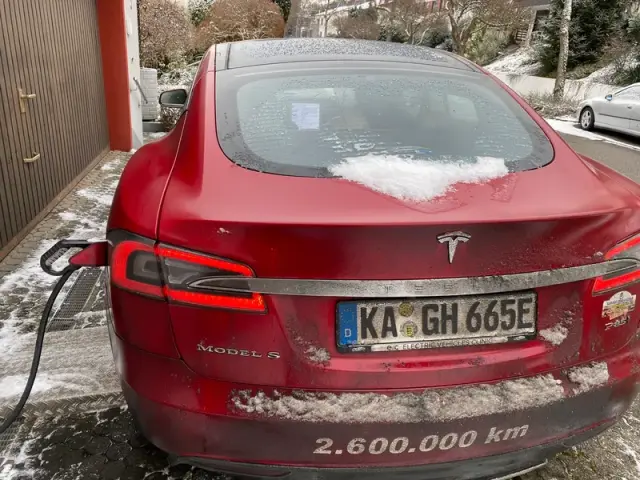 Táto Tesla má už 3 milióny km. Nemec s ňou jzadí v podstate stále - Magazín - Auto - pravda.sk