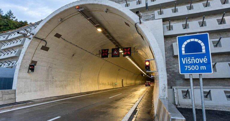 Veľký problém so 7,5 km tunelom Višňové. Minister zasiahol