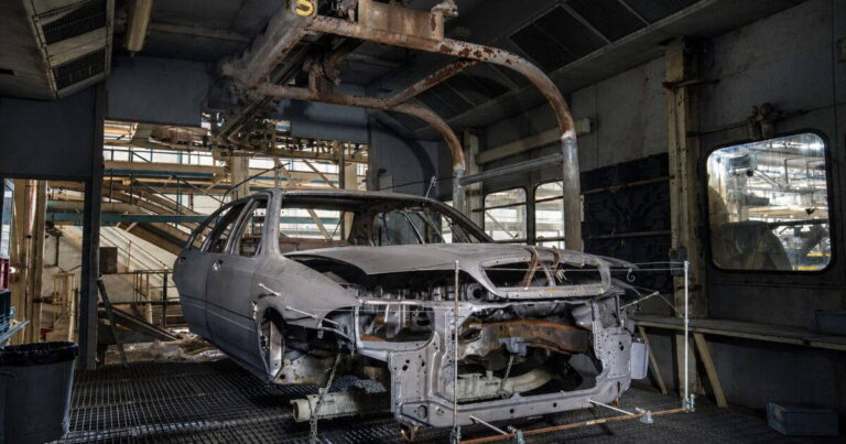 Skrachovala slávna slovenská automobilka. Po 26 rokoch pozná jej autá každý